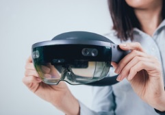 smart virtual en augmented reality headsets - smartglasses